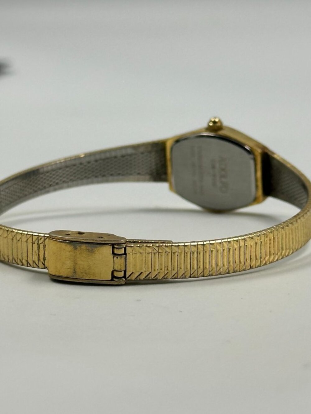 Vintage Adolfo Watch Women Gold Tone Oval 17MM Dial Slim Band New Battery - Picture 8 of 13
